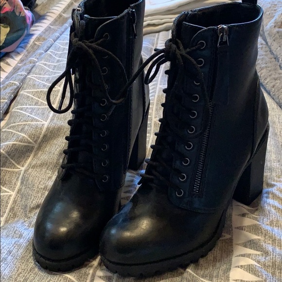 Booties! - Picture 4 of 4